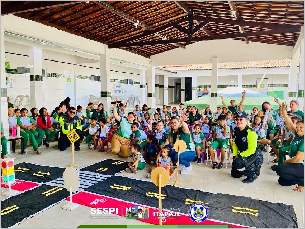 DEMUTRAN PROMOVE AÇÃO EDUCATIVA SOBRE SEGURANÇA NO TRÂNSITO EM ESCOLA DE IRATINGA